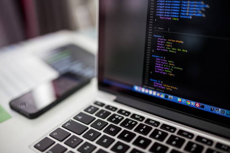Tentative d'hameçonnage et phishing sur mes réseaux professionnels : comment renforcer ma sécurité à Marseille proche de Miramas